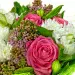 Букет цветов из розовых роз, белой альстромерии, розовой сирени, салала и белой кустовой хризантемы №4 с доставкой.